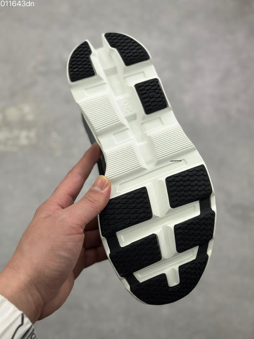 春季特惠💰330 On/昂跑 CloudMonster Hyper 2 PLS TL 户外街头机能风跑步鞋 商品图8
