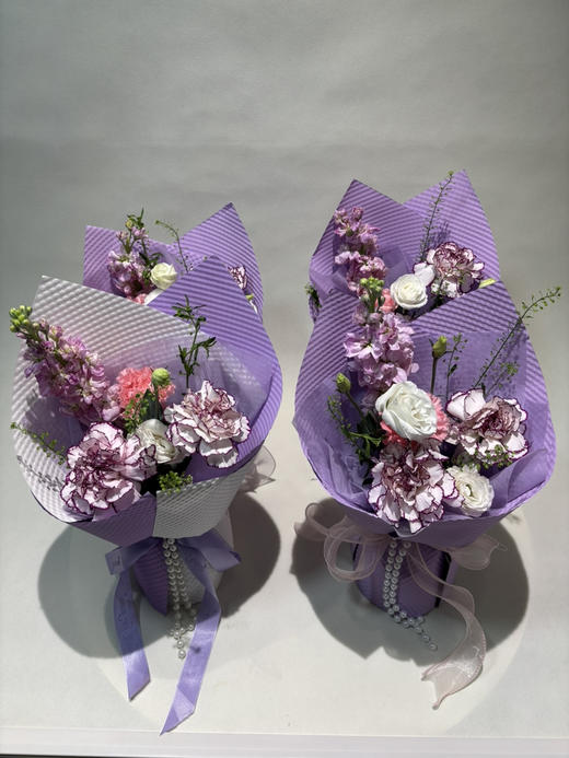 38女神节花束【 紫雾星梦】新鲜鲜花花束 紫精灵康乃馨桔梗紫罗兰混搭花束 （可备注送货时间） 商品图0