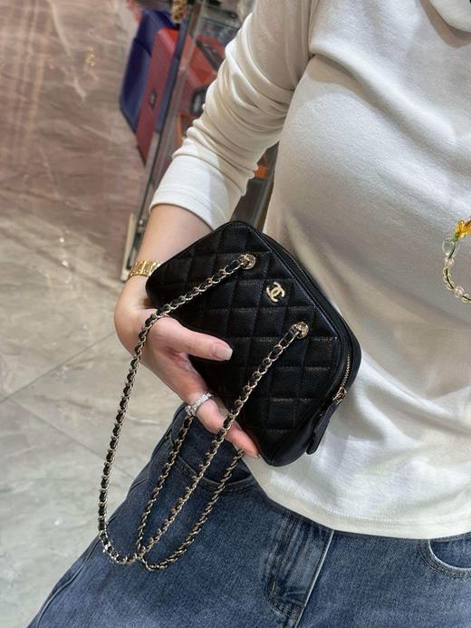香奈儿 26P系列 链条手拿包 黑金 商品图3