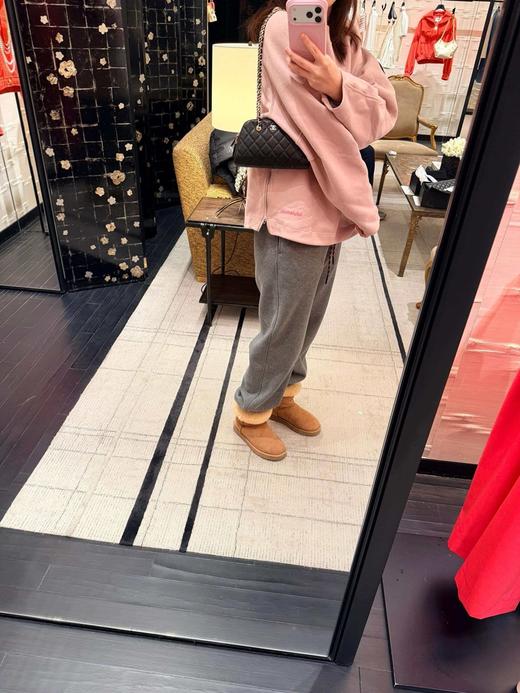 香奈儿 26P系列 链条手拿包 黑金 商品图4