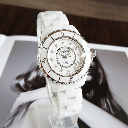 【95新】CHANEL 香奈儿H1628石英机芯日期显示33MM（女款）J12系列陶瓷270226NJS06 商品图3