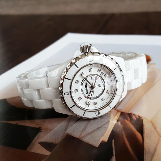 【95新】CHANEL 香奈儿H1628石英机芯日期显示33MM（女款）J12系列陶瓷270226NJS06 商品图5