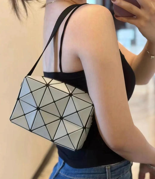 ISSEY"MIYAKE三宅丘比特小方包斜挎包 商品图8