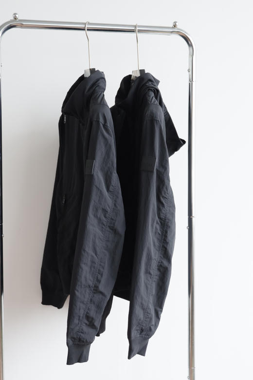 H.B 春季新款 可收纳连帽全黑机能夹克  WT986 商品图4