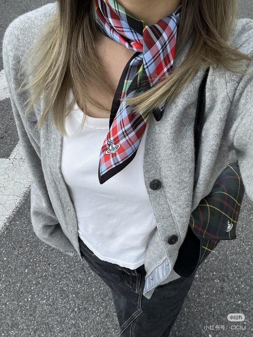 【女神节专享福利】西太后小方巾 一盒四条装 商品图1