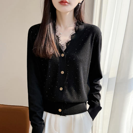 百媚生 小香风蕾丝边V领针织衫女长袖薄款开衫NJR-609A-38 商品图0