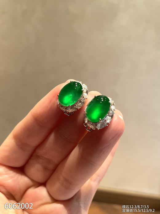 6062002、蛋面耳坠。具体价格微信咨询 商品图1