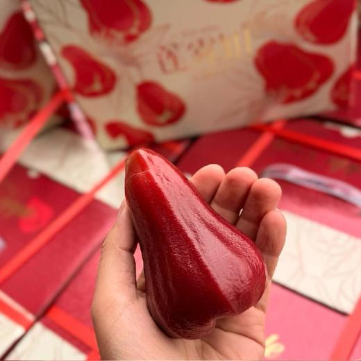 海南空运✈️ 黑金刚莲雾【大果 净重约3斤】一口爆汁的清甜，让身体立马通透起来，尤其是口干舌燥的时候，一颗莲雾相当于八杯水。 商品图1