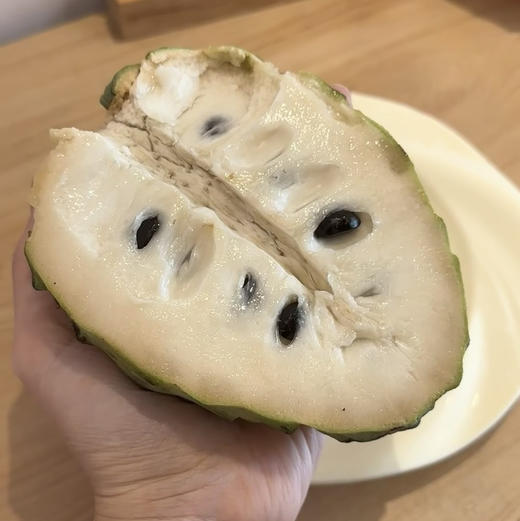 台湾释迦果    纯甜丝滑细腻，入口即化 冰激凌口感 （常温放软吃） 商品图0