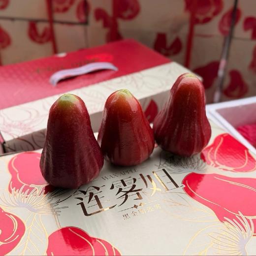 海南空运✈️ 黑金刚莲雾【大果 净重约3斤】一口爆汁的清甜，让身体立马通透起来，尤其是口干舌燥的时候，一颗莲雾相当于八杯水。 商品图3