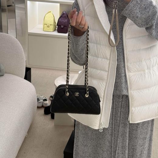 香奈儿 26P系列 链条手拿包 黑金 商品图1
