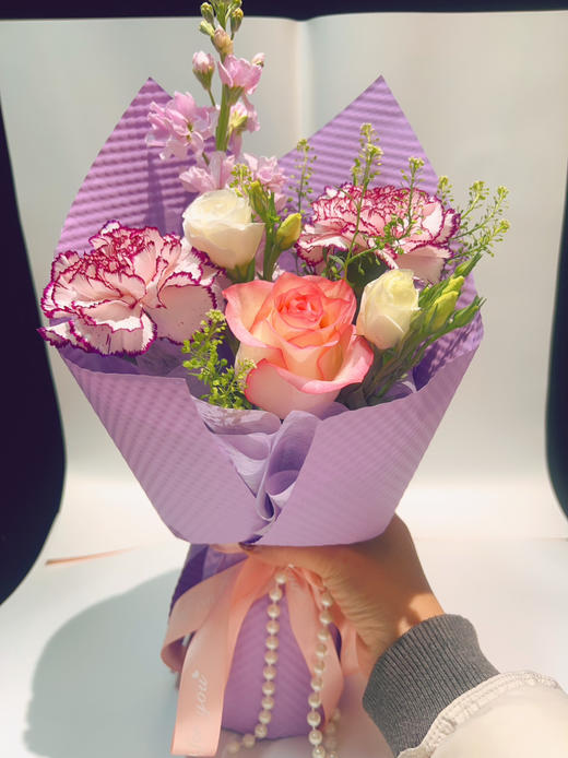 38女神节花束【 紫雾星梦】新鲜鲜花花束 紫精灵康乃馨桔梗紫罗兰混搭花束 （可备注送货时间） 商品图3