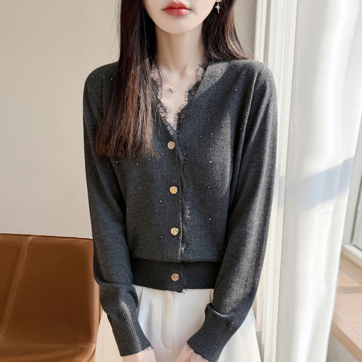 百媚生 小香风蕾丝边V领针织衫女长袖薄款开衫NJR-609A-38 商品图1