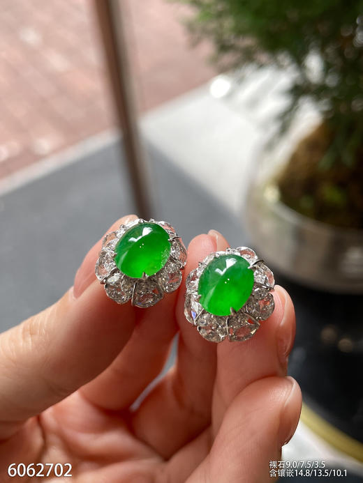 6062702，蛋面耳钉。具体价格微信咨询 商品图3