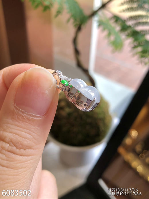 6083502，葫芦吊坠。具体价格微信咨询 商品图3