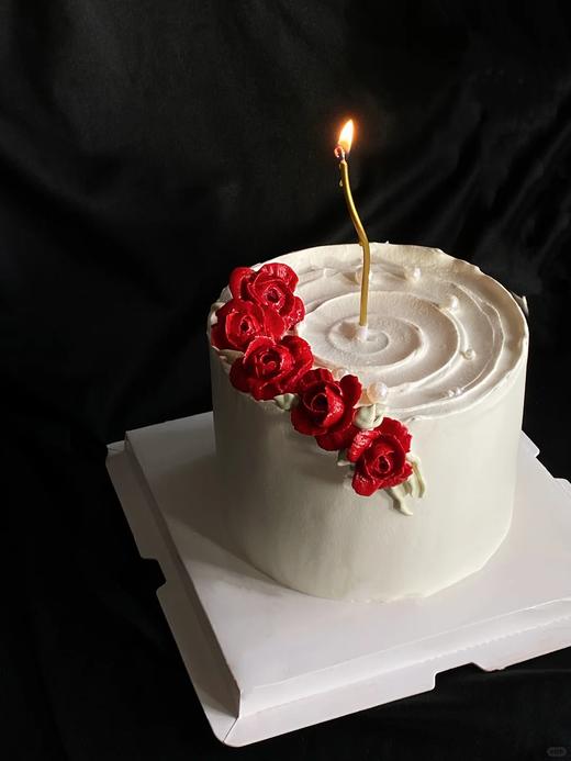ins氛围感红玫瑰裱花蛋糕-低糖处理无添加 商品图1