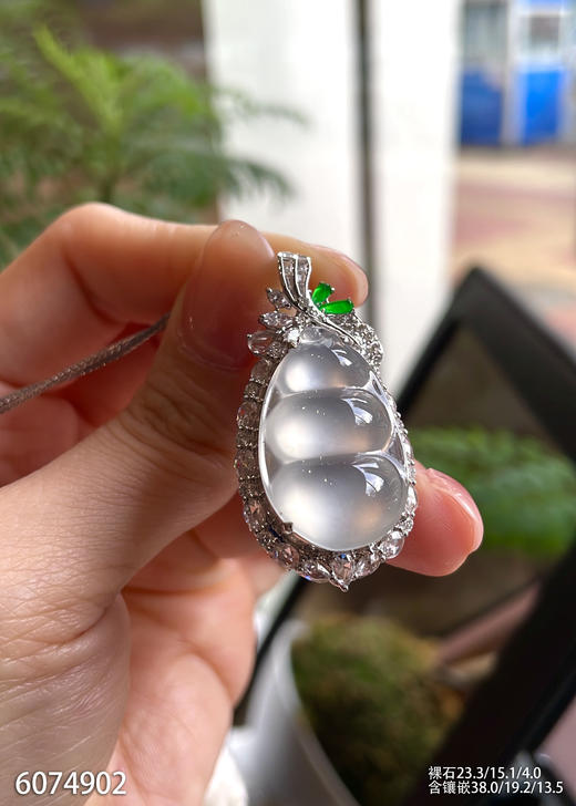 6074902，福豆吊坠。具体价格微信咨询 商品图0