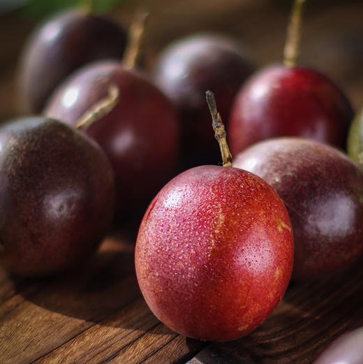 石家庄优选仓库速达，蜜桃百香果，颗粒饱满，果香馥郁，阵阵沁人心脾的香味，净重3斤散装（13-16枚） 商品图2