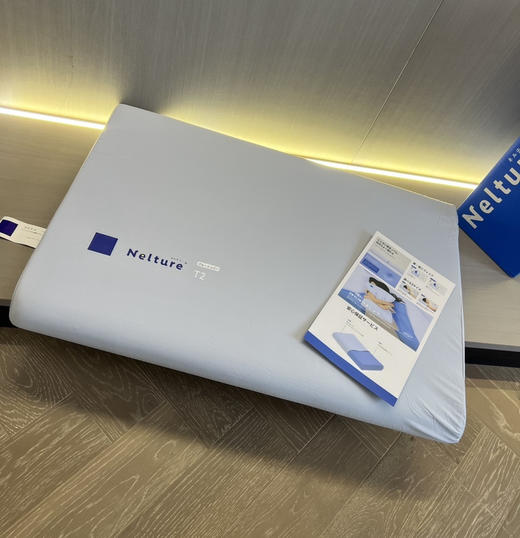 日单蓝盒记忆棉枕头护颈枕 商品图5