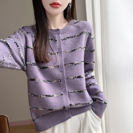 百媚生 小香风条纹薄款针织开衫纽扣毛衣NJR2-2188-37 商品图0