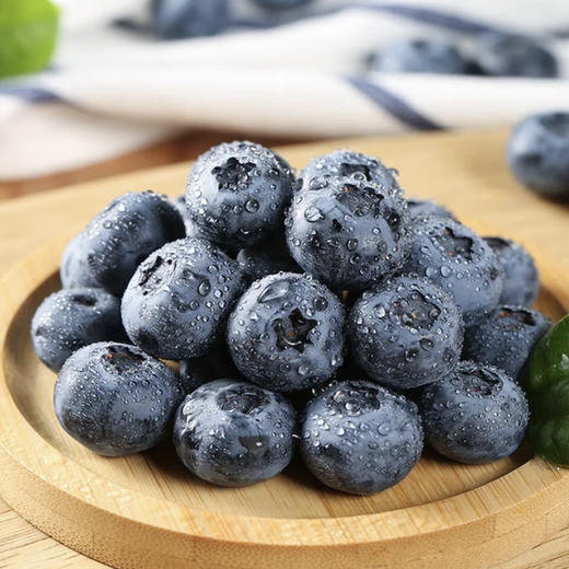 石家庄优选仓库速达，云南花香蓝莓L22+，脆甜爆浆，果肉紧实，果粉充足，花香味浓郁，大果250g/盒 商品图5