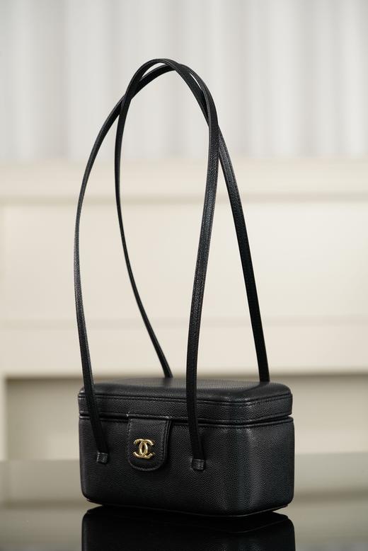 香奈儿26P 长肩带化妆盒 黑金 商品图2