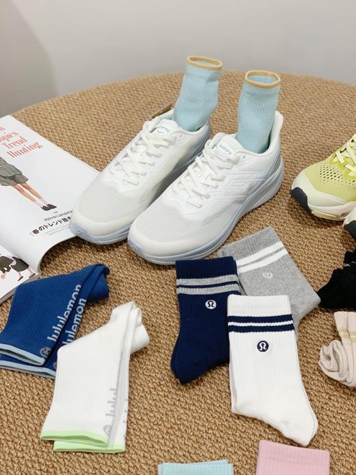 直发 全新配色 【新疆特级长绒棉】 直供专柜,LU家情侣款中筒袜子 商品图5