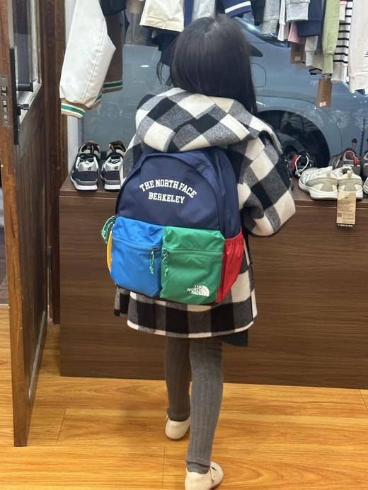 直发 开学季刚需,北家 儿童拼色轻便双肩包，随包赠送露营垫 商品图4