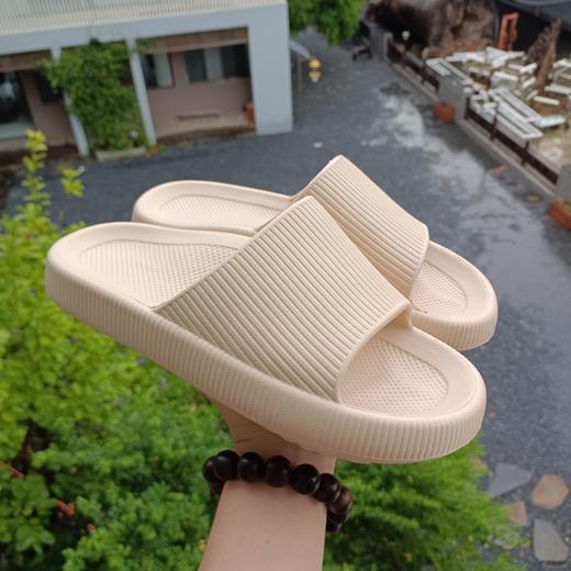 【私人理疗师❗透气防滑】足弓厚底拖鞋耐磨外穿高级感踩屎感拖鞋防滑不臭脚情侣家居一字拖。xa 商品图0