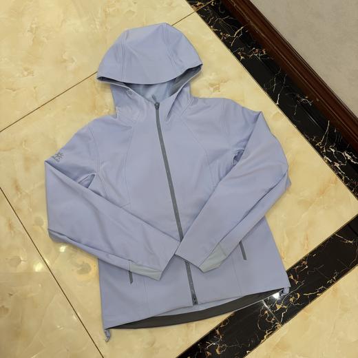 点此购买 凯乐石M8 IC-MAX春秋季女士户外连帽软壳衣外套 bk 341595 商品图2