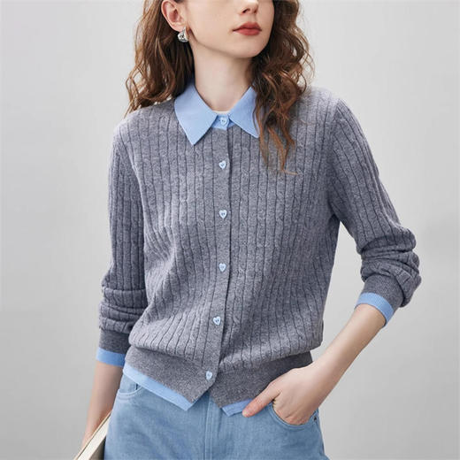 西遇拼接假两件针织外套女2026春季新款翻领麻花爱心纽扣毛衣开衫SS060074 商品图3