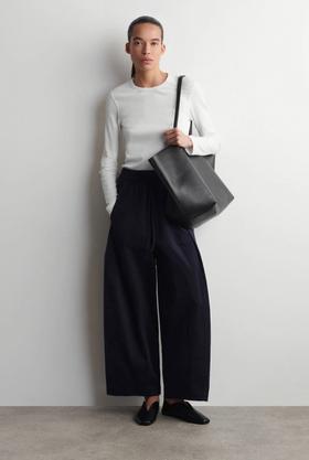 C*S同款休闲版型灯芯绒桶形长裤