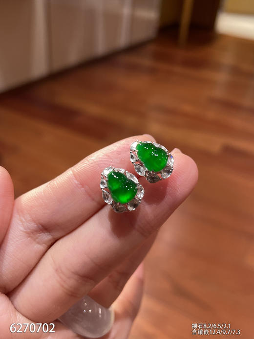 6270702，葫芦耳钉。具体价格微信咨询 商品图1