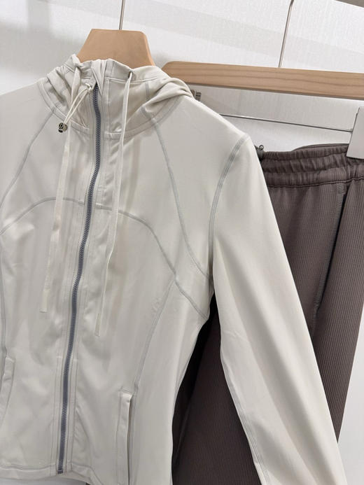 39-4  LU连帽女士外套 商品图9