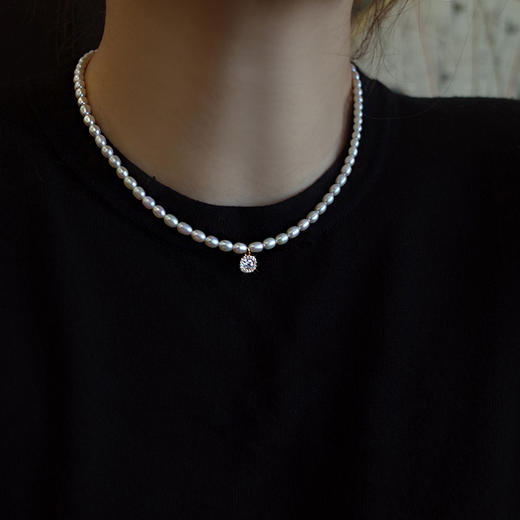 雀说珍珠项链配饰女秋冬轻奢高级感锁骨链新中式锆石方糖吊坠颈链饰品459 商品图0
