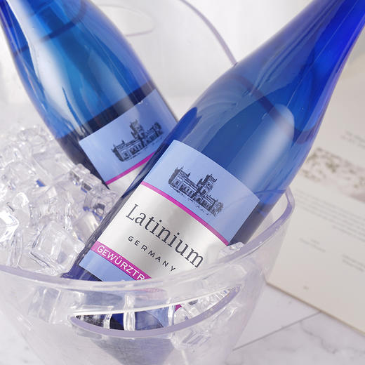 疯抢中！！【德国原瓶进口】Latinium琼瑶浆白葡萄酒 半甜型10.5vol 750ml/瓶 送手提礼袋 商品图7