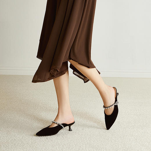 【静音系列】千百度细高跟褶皱包头拖女2026夏季新款外穿凉拖鞋A26285618 商品图2