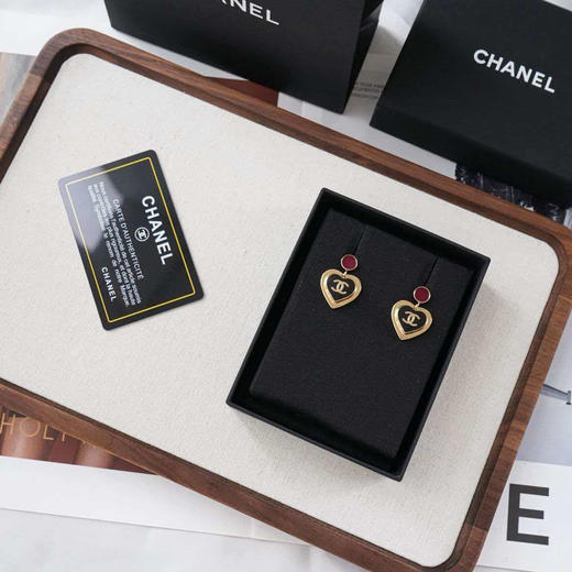 chanel 26p  限定款红黑撞色珐琅爱心耳钉（XTY） 商品图2