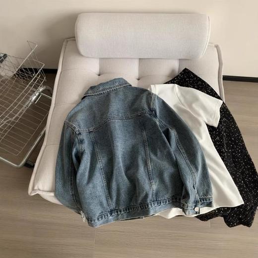 重工复古水洗蓝色翻领牛仔短外套女时髦百搭春秋款翻盖夹克开衫 商品图3