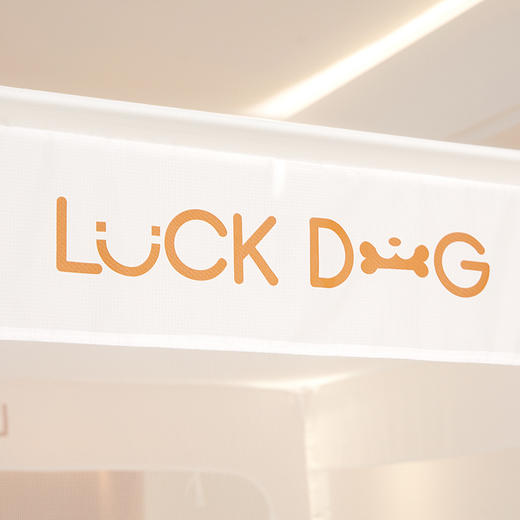 【品牌直发】加倍生活 A类外穿杆三开U型门一体防尘顶加密纱回底床笠款防摔蚊帐 4色可选 家用卧室防摔蚊帐 5色可选 婴儿防止掉落床免安装儿童围栏坐床式方顶蚊帐 商品图5