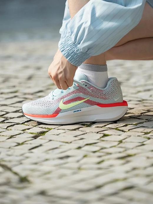 【假一罚三】💥温柔有“韧”力，说的就是这双Nike Winflo 11米红啦！ 👟轻盈到飞起，迈步就像踩了云。稳扎稳打的缓震，跑起来那叫一个安心～ 商品图6