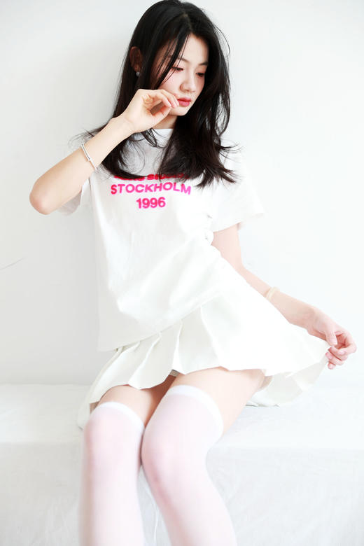 也太出片儿了，长袖+短袖一起。胸口字母印花港风圆领t恤E030958 商品图13