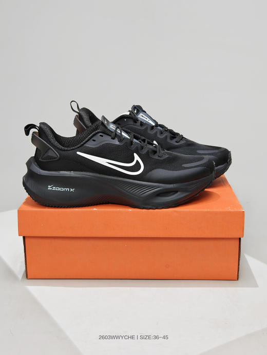 耐克 Zoomx  Plus 超级飞马登月慢跑鞋 商品图6