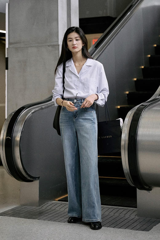 爆款3-7天发货！2026年早春新款高腰显瘦窄版直筒阔腿牛仔裤 68211 商品图1