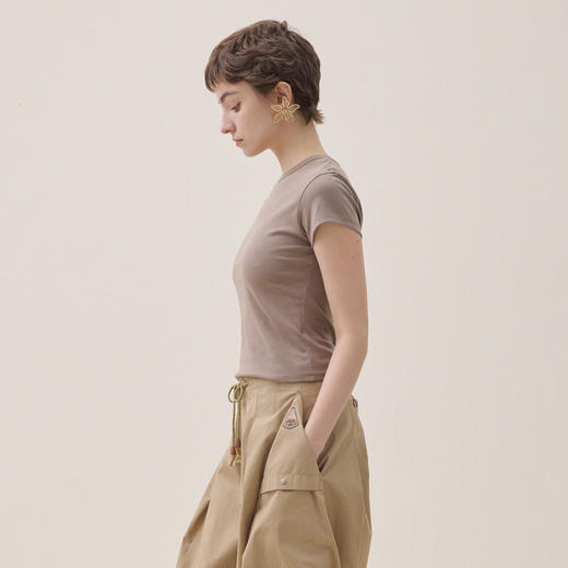 谜底简约修身T恤短袖2026年夏季新品弹力百搭撞色中线女262MT0662 商品图1