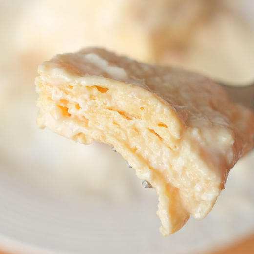 【牧少主·六层奶皮子酸奶 】源于内蒙古黄金奶源带 纯正香浓生牛乳 进口活菌慢发酵 奶香浓郁 细腻柔滑 自然醇厚 商品图4