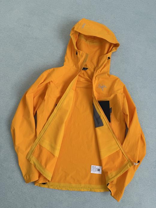 点此购买 始祖鸟gamma hoody春秋季不加绒软壳男女情侣款冲锋衣 ggd 341725 商品图14