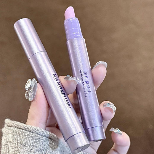 【减少倒刺❗三合一美甲笔】精华油质地 「润而不腻」磨皮死皮倒刺+护甲+护指缘，每天都能实现手部护理，修甲护甲指缘油营养美甲精华笔L 商品图3