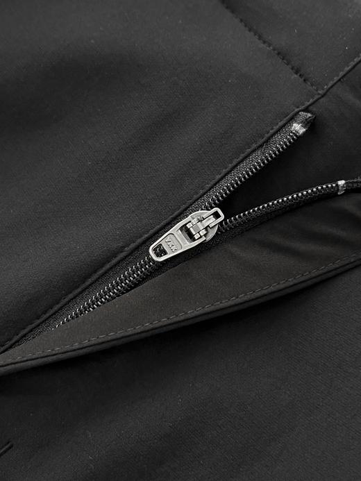 点此购买 始祖鸟Gamma Pant春秋季女士黑色软壳长裤 37 341697 商品图9