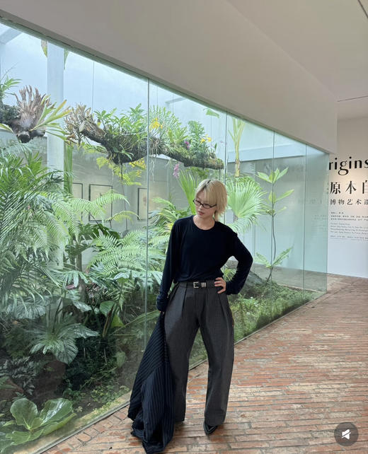 【秒杀价已调 直接拍】​小禾 极简风男女同款 宽松圆领100%精梭丝柔绵 长袖 T恤 商品图8